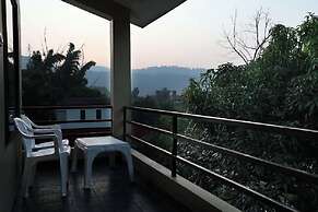 Corbett Aroma Park By Royal Collection