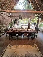 Villa Santuario Lake Front Oasis