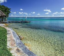 Villa Santuario Lake Front Oasis