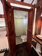 Villa Santuario Lake Front Oasis