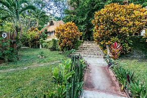 Villa Santuario Lake Front Oasis