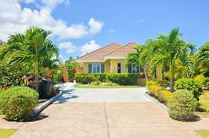 Villas Richmond Estate