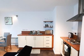 2-bed Apartment Near City Centre