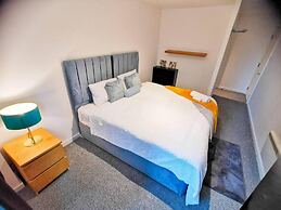 2-bed Apartment Near City Centre