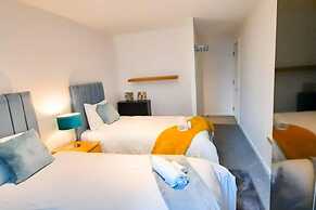 2-bed Apartment Near City Centre