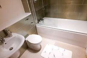 2-bed Apartment Near City Centre