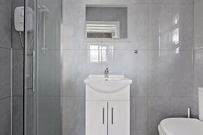 Apartment - Sleeps 5 & Free Parking