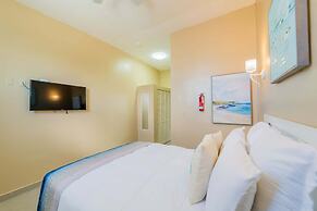 Le Bleu Bed and Breakfast