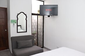 Airport SJO Residence 2 Edward & Familia