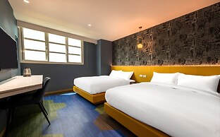 Royal Group Hotel  Xiong Zhong  Branch