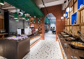 Royal Group Hotel  Xiong Zhong  Branch