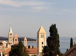 Rab Coastal Retreat for Large Groups