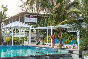 Foxoso La Beach Resort & Spa