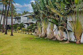 Foxoso La Beach Resort & Spa