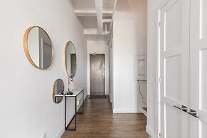 GLOBALSTAY. Dundurn Lofts. Free parking. Gym