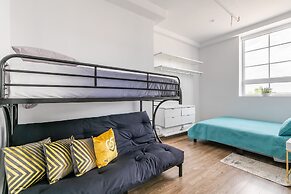 GLOBALSTAY. Dundurn Lofts. Free parking. Gym