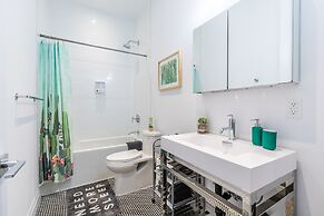 GLOBALSTAY. Dundurn Lofts. Free parking. Gym