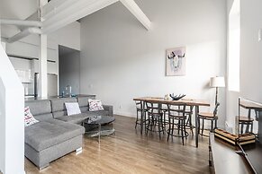 GLOBALSTAY. Dundurn Lofts. Free parking. Gym