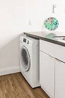 GLOBALSTAY. Dundurn Lofts. Free parking. Gym