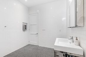 GLOBALSTAY. Dundurn Lofts. Free parking. Gym