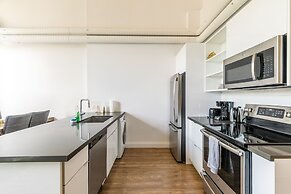 GLOBALSTAY. Dundurn Lofts. Free parking. Gym