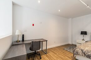 GLOBALSTAY. Dundurn Lofts. Free parking. Gym