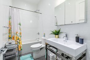 GLOBALSTAY. Dundurn Lofts. Free parking. Gym