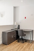 GLOBALSTAY. Dundurn Lofts. Free parking. Gym