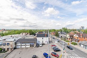 GLOBALSTAY. Dundurn Lofts. Free parking. Gym