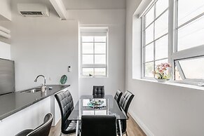 GLOBALSTAY. Dundurn Lofts. Free parking. Gym