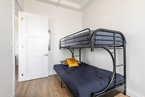 GLOBALSTAY. Dundurn Lofts. Free parking. Gym