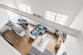 GLOBALSTAY. Dundurn Lofts. Free parking. Gym