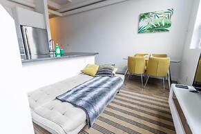 GLOBALSTAY. Dundurn Lofts. Free parking. Gym