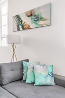 GLOBALSTAY. Dundurn Lofts. Free parking. Gym