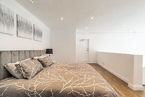 GLOBALSTAY. Dundurn Lofts. Free parking. Gym