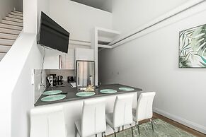 GLOBALSTAY. Dundurn Lofts. Free parking. Gym