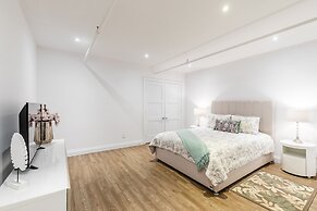 GLOBALSTAY. Dundurn Lofts. Free parking. Gym