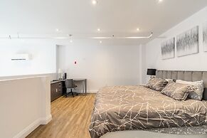 GLOBALSTAY. Dundurn Lofts. Free parking. Gym