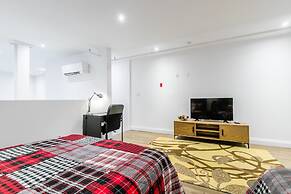 GLOBALSTAY. Dundurn Lofts. Free parking. Gym