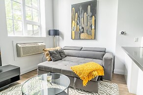 GLOBALSTAY. Dundurn Lofts. Free parking. Gym