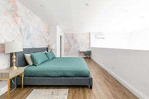 GLOBALSTAY. Dundurn Lofts. Free parking. Gym