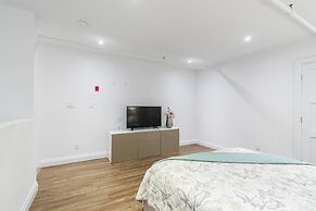 GLOBALSTAY. Dundurn Lofts. Free parking. Gym