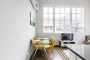 GLOBALSTAY. Dundurn Lofts. Free parking. Gym