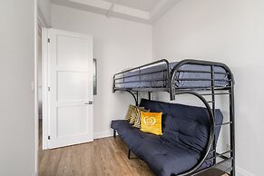 GLOBALSTAY. Dundurn Lofts. Free parking. Gym