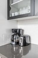 GLOBALSTAY. Dundurn Lofts. Free parking. Gym