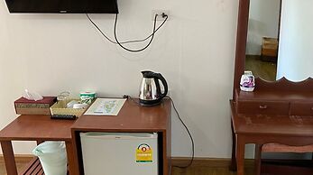 Phi Phi Ba Kao Bay Resort