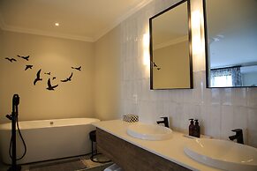 Simbavati Fynbos on Sea