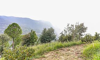 Treebo Om Villa With Mountain View