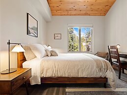 Modern Condo - EV Charger - SM 301 by Bear Valley Vacation Rentals