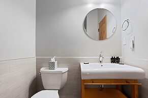 Modern Condo - EV Charger - SM 301 by Bear Valley Vacation Rentals